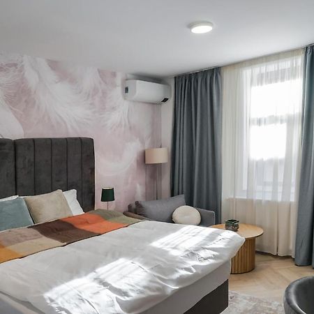 The Chic Retreat Apartment Bucureşti Ngoại thất bức ảnh