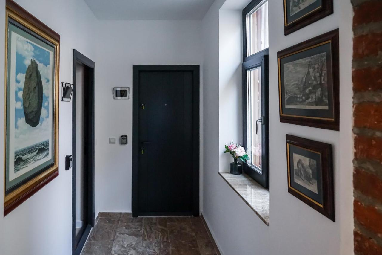 The Chic Retreat Apartment Bucureşti Ngoại thất bức ảnh